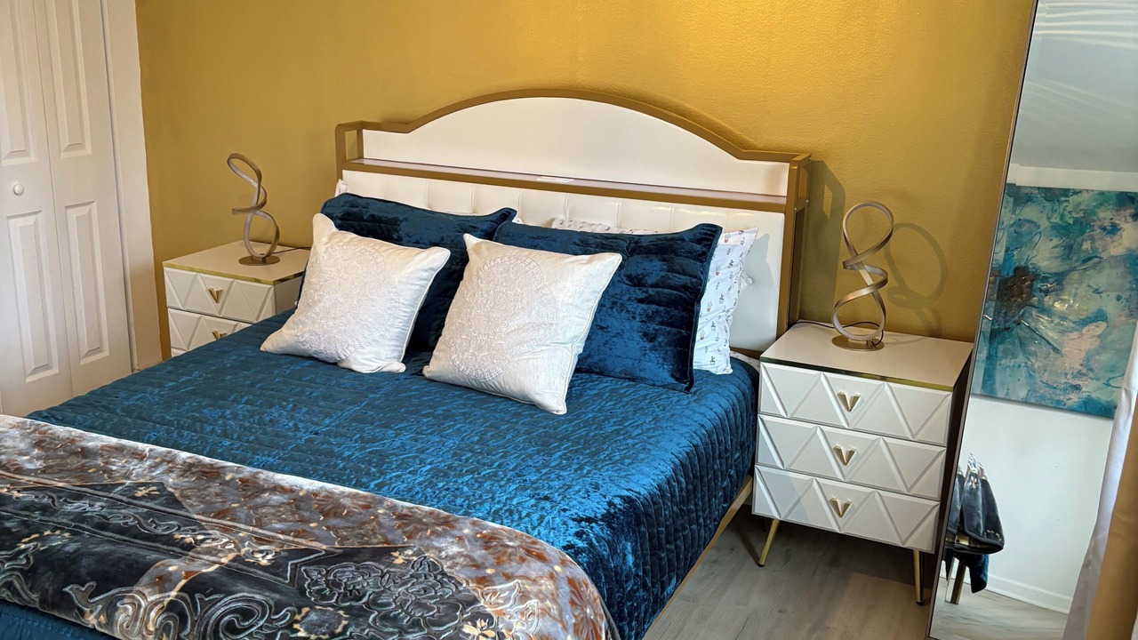 Photo of Bedroom in Aurora