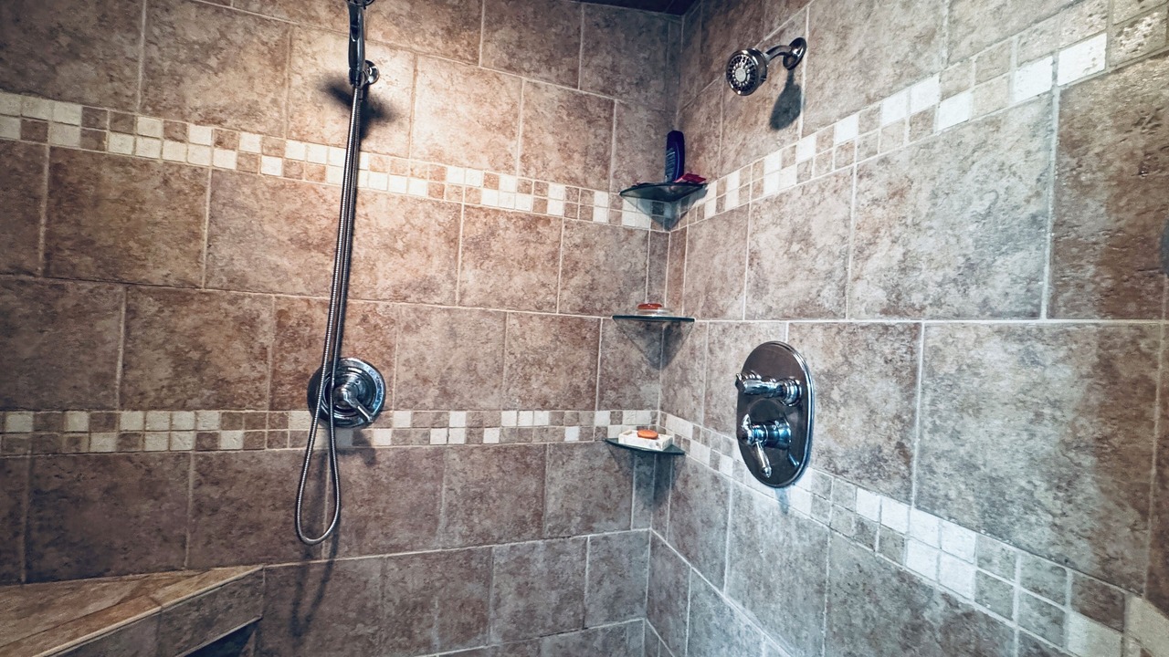 Photo of Bathroom in Lynn Center