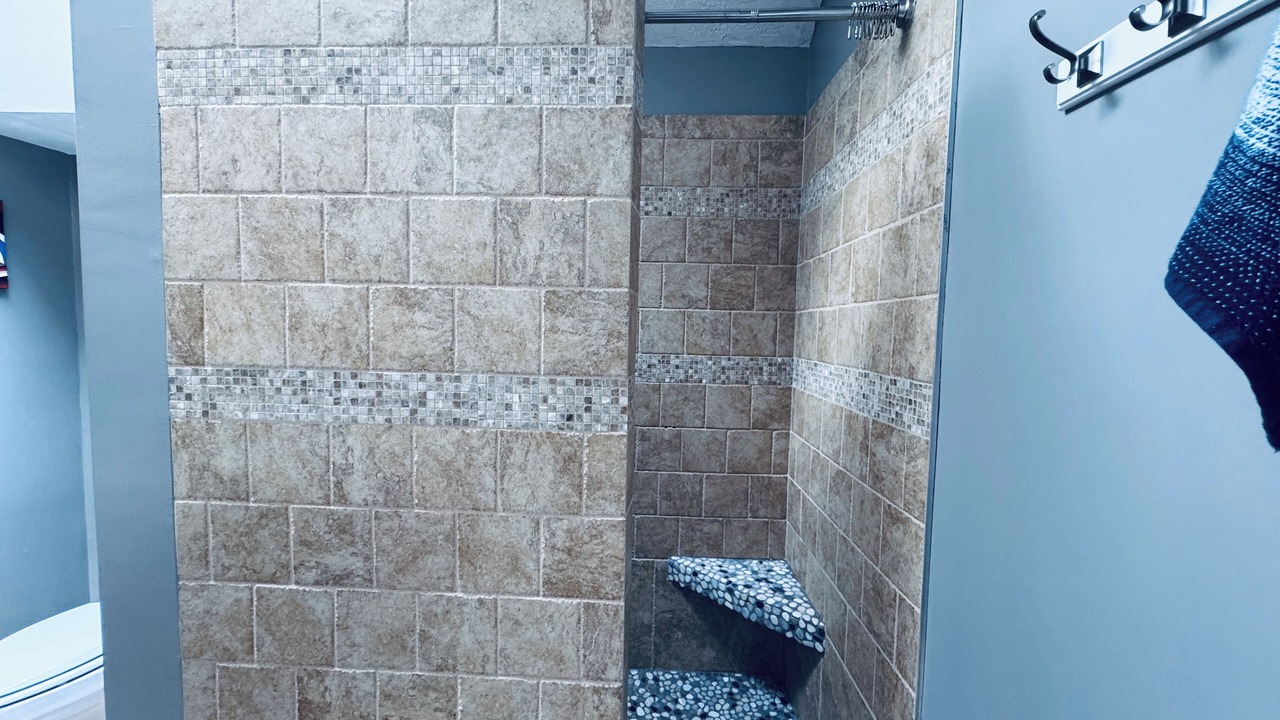 Photo of Bathroom in Lynn Center
