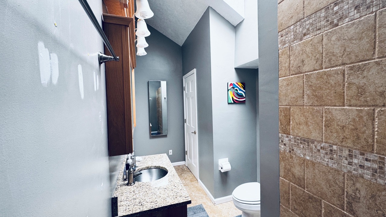 Photo of Bathroom in Lynn Center