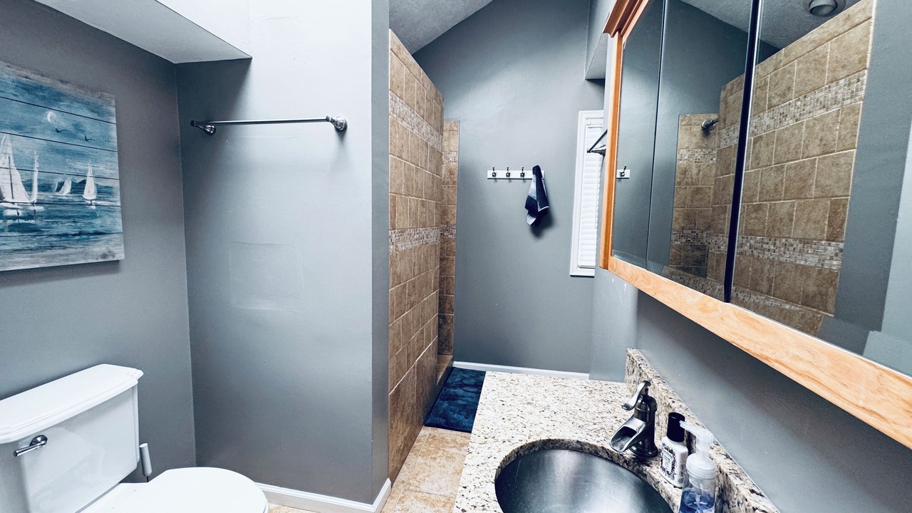 Photo of Bathroom in Lynn Center