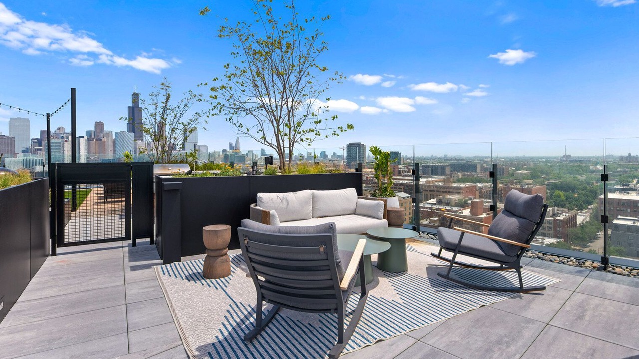 Photo of Patio Balcony in Near West Side