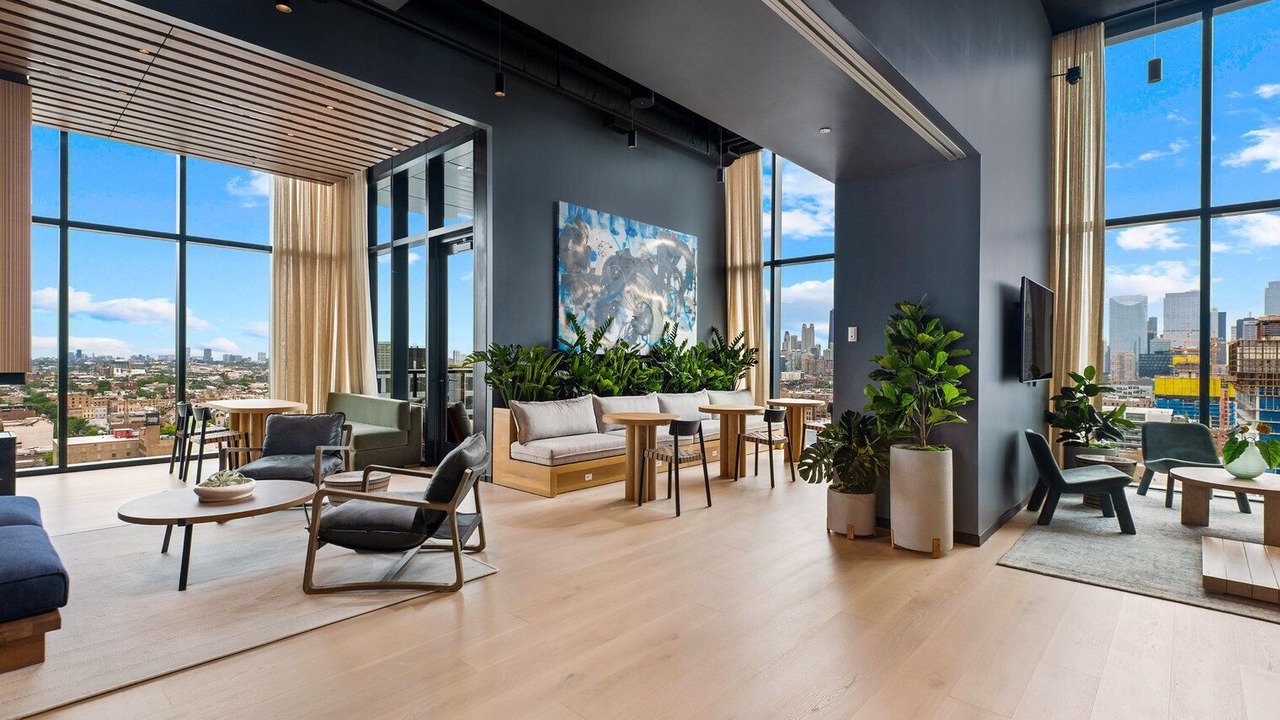 Photo of Livingroom in Near West Side