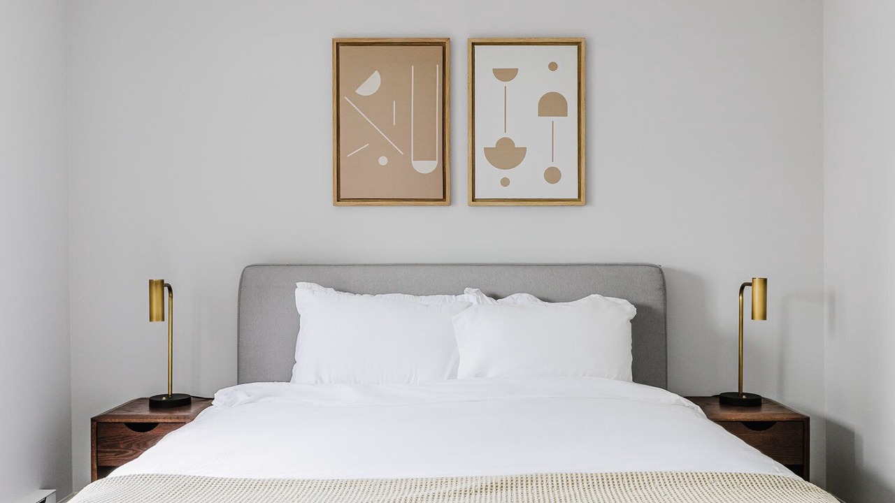 Photo of Bedroom in Near North Side