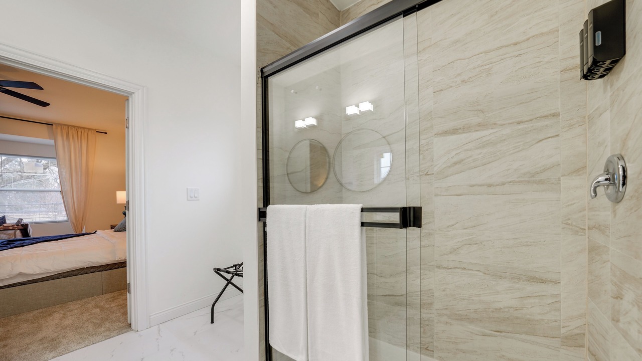 Photo of Bedroom in Lisle