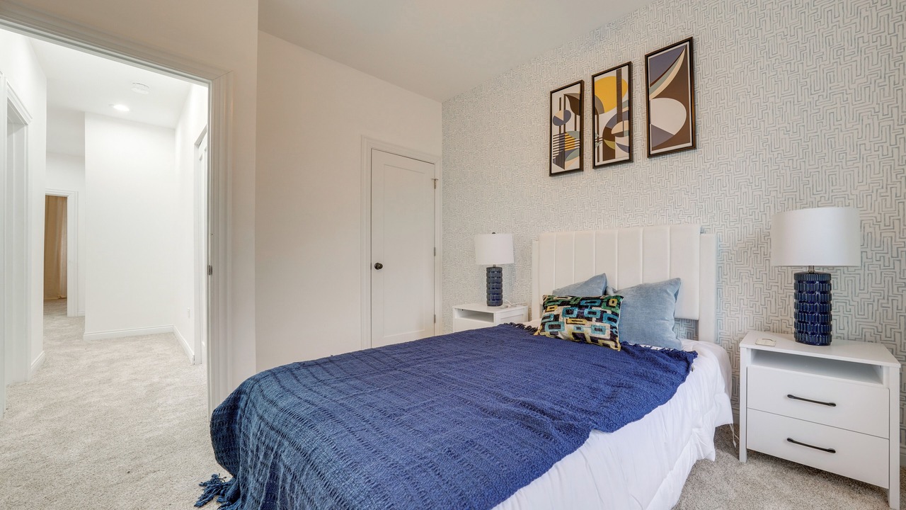 Photo of Bedroom in Lisle