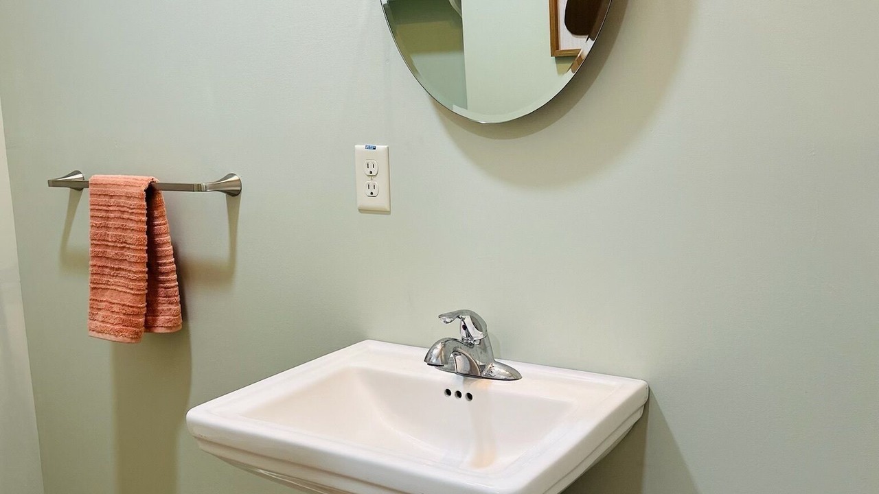 Photo of Bathroom in Galesburg