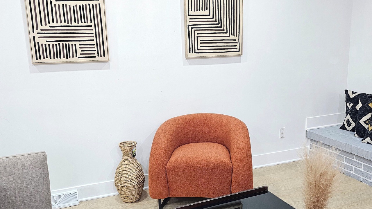 Photo of Livingroom in Waukegan