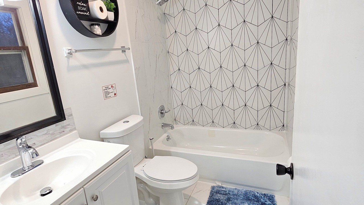 Photo of Bathroom in Waukegan