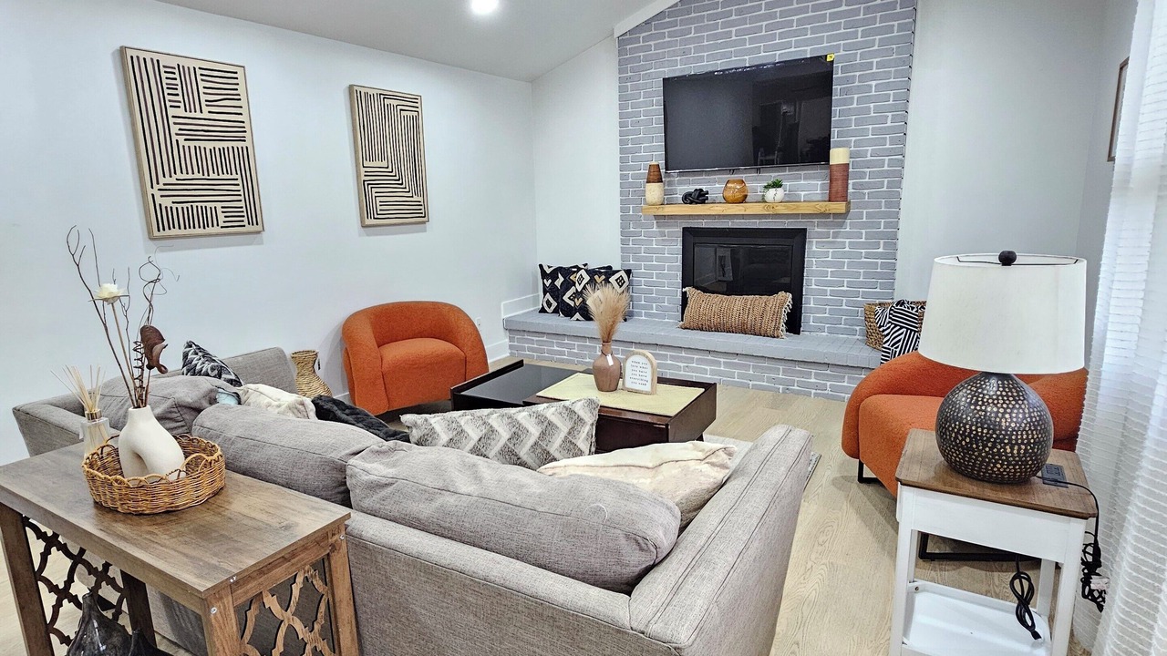 Photo of Livingroom in Waukegan