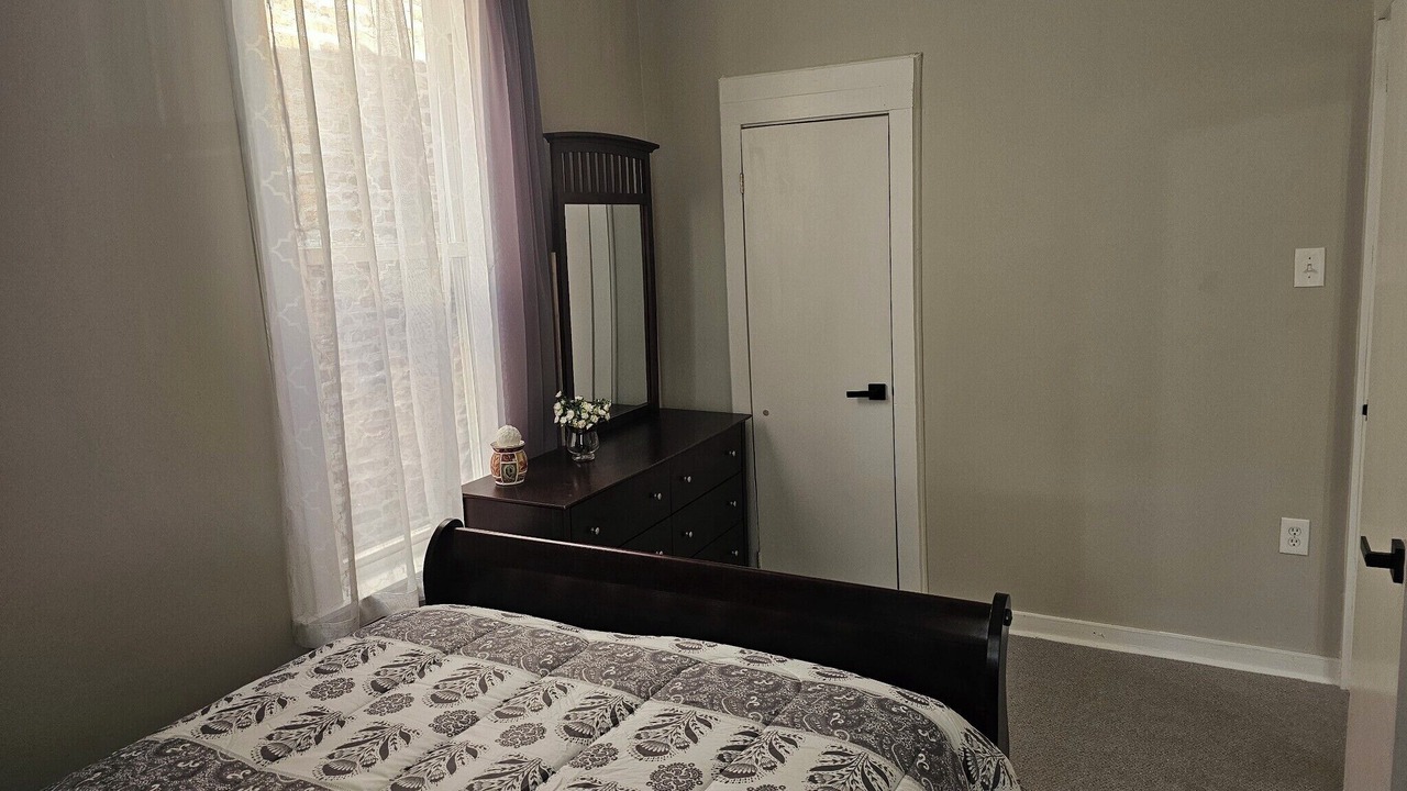 Photo of Bedroom in Woodlawn