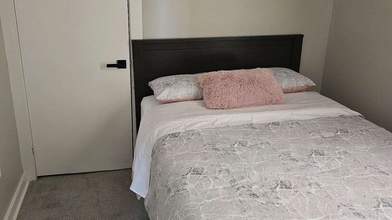 Photo of Bedroom in Woodlawn