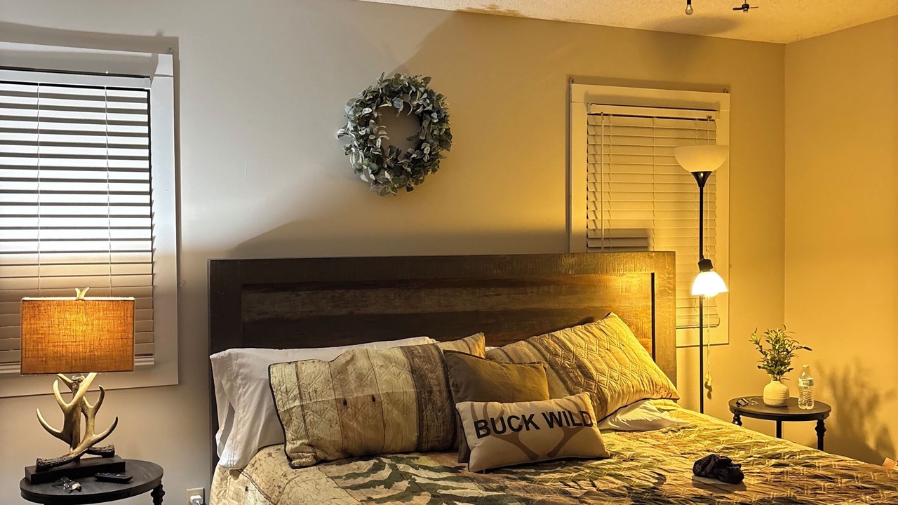 Photo of Bedroom in Saline County