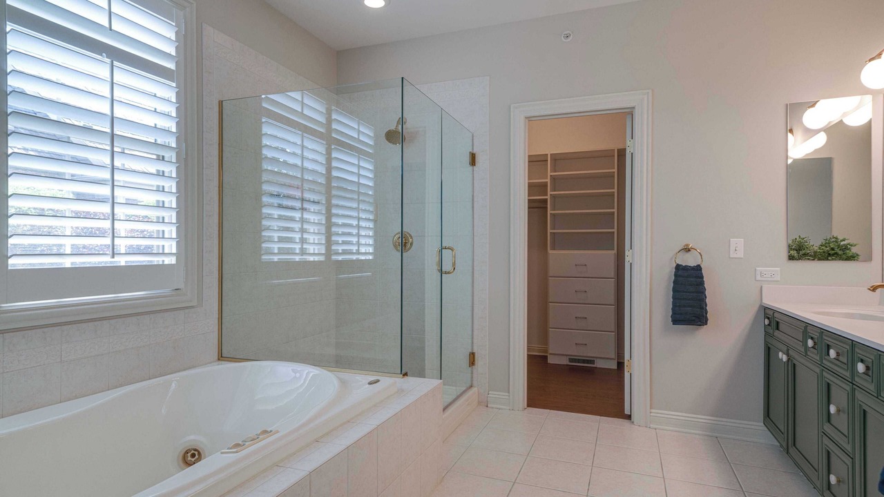 Photo of Bathroom in Grayslake