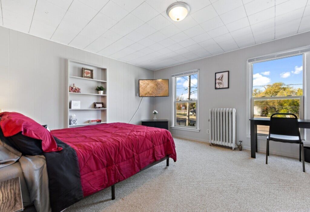 Photo of Bedroom in DeKalb