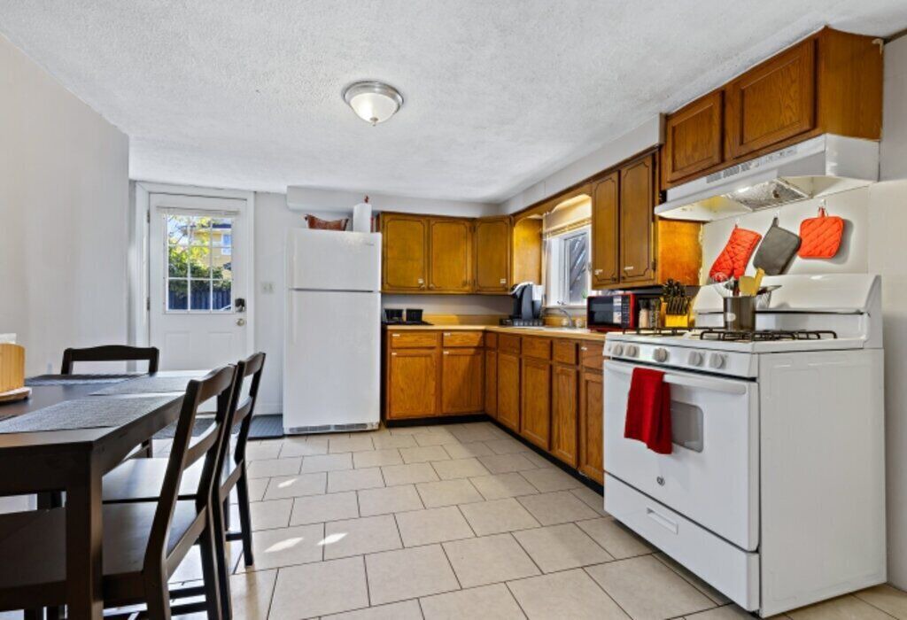 Photo of Kitchen in DeKalb