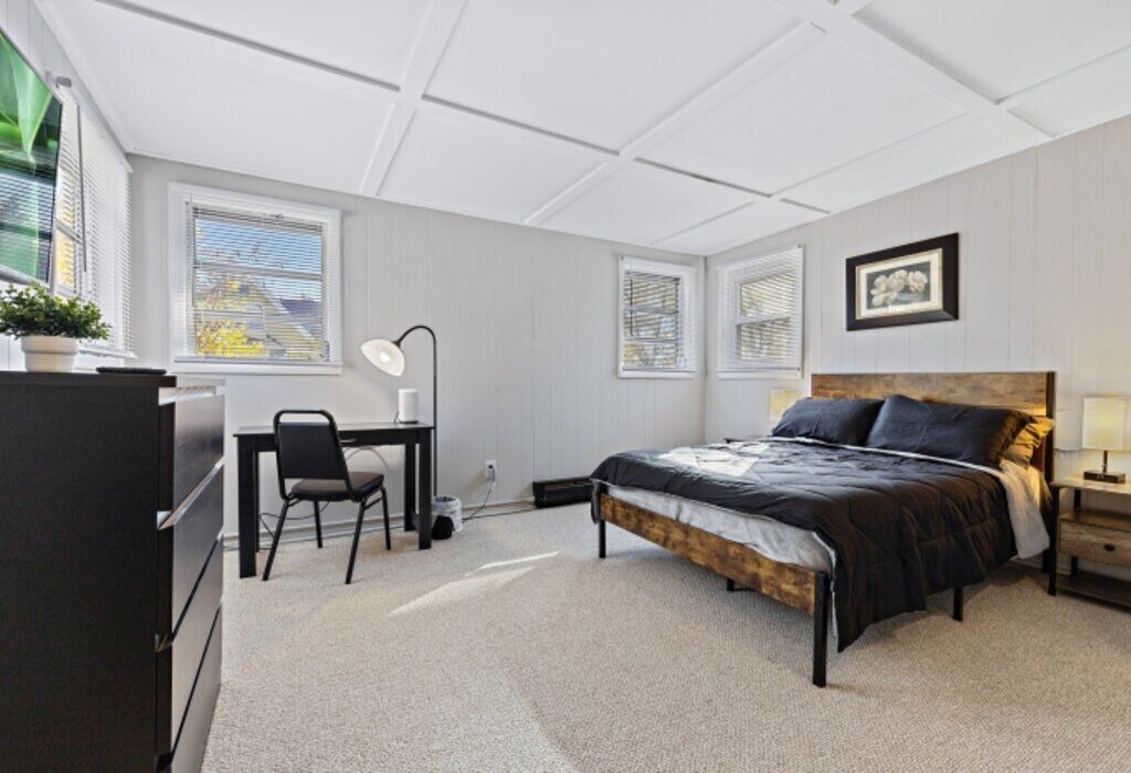 Photo of Bedroom in DeKalb