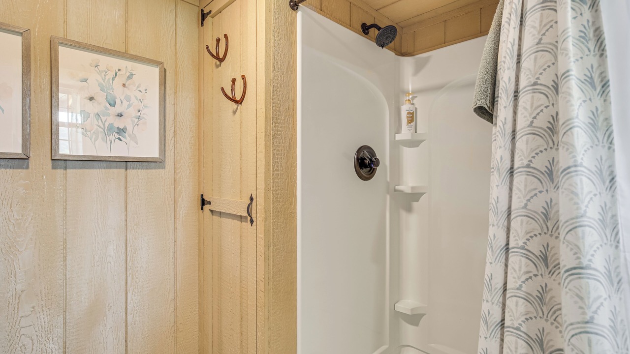 Photo of Bathroom in Michael