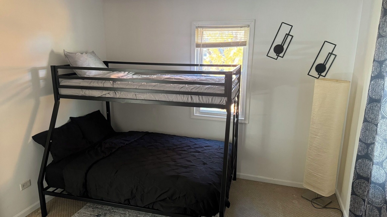 Photo of Bedroom in Calumet Heights