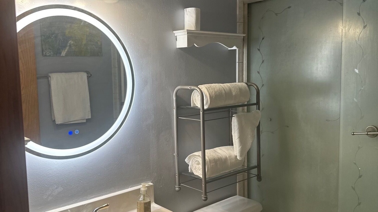 Photo of Bathroom in La Grange
