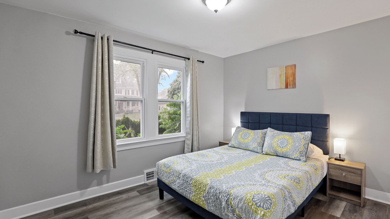 Photo of Bedroom in Hinsdale