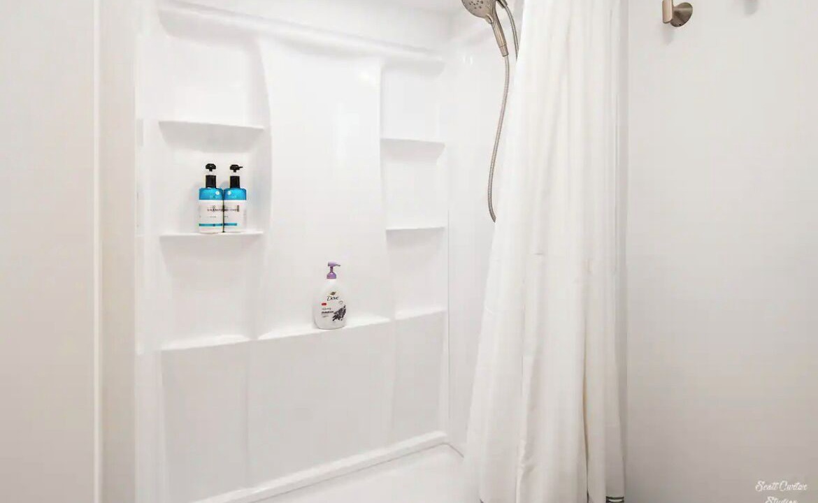 Photo of Bathroom in Solon Mills