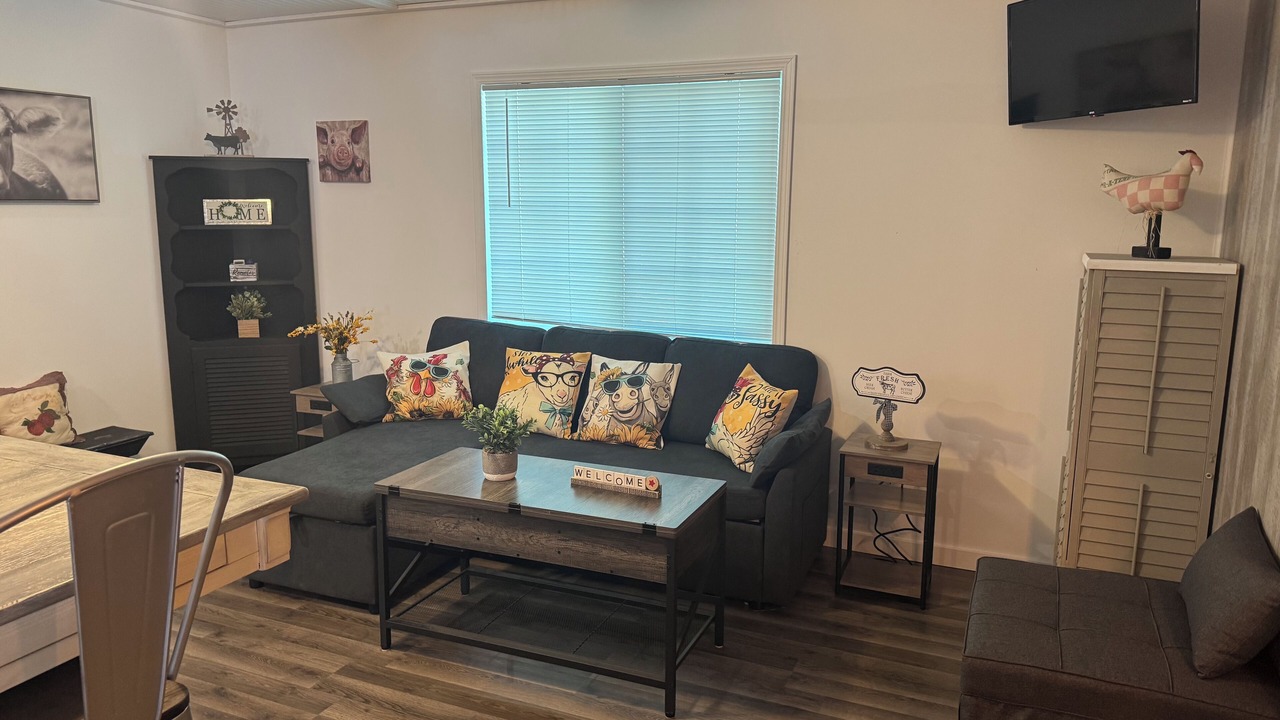Photo of Livingroom in Benton