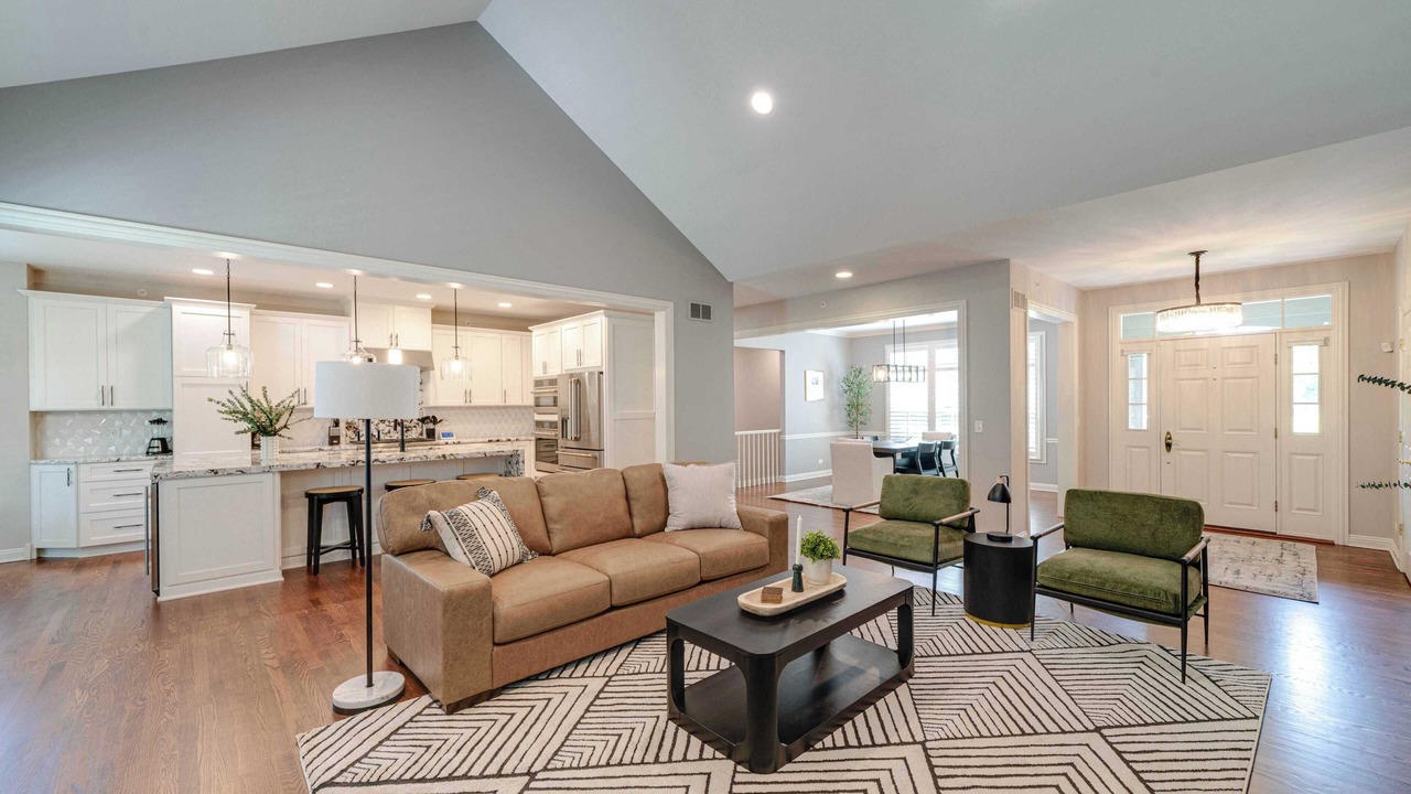 Photo of Livingroom in Russell