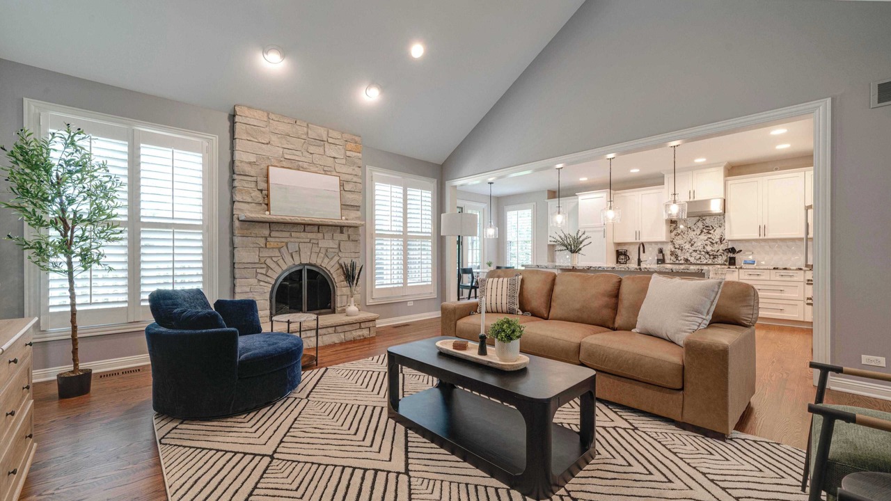 Photo of Livingroom in Russell