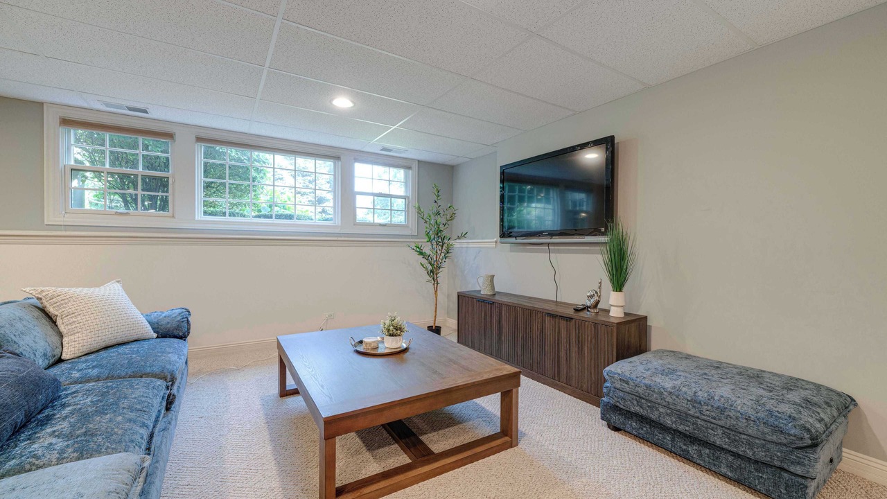 Photo of Livingroom in Russell
