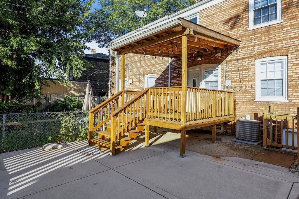 Photo of Outdoor in Bedford Park