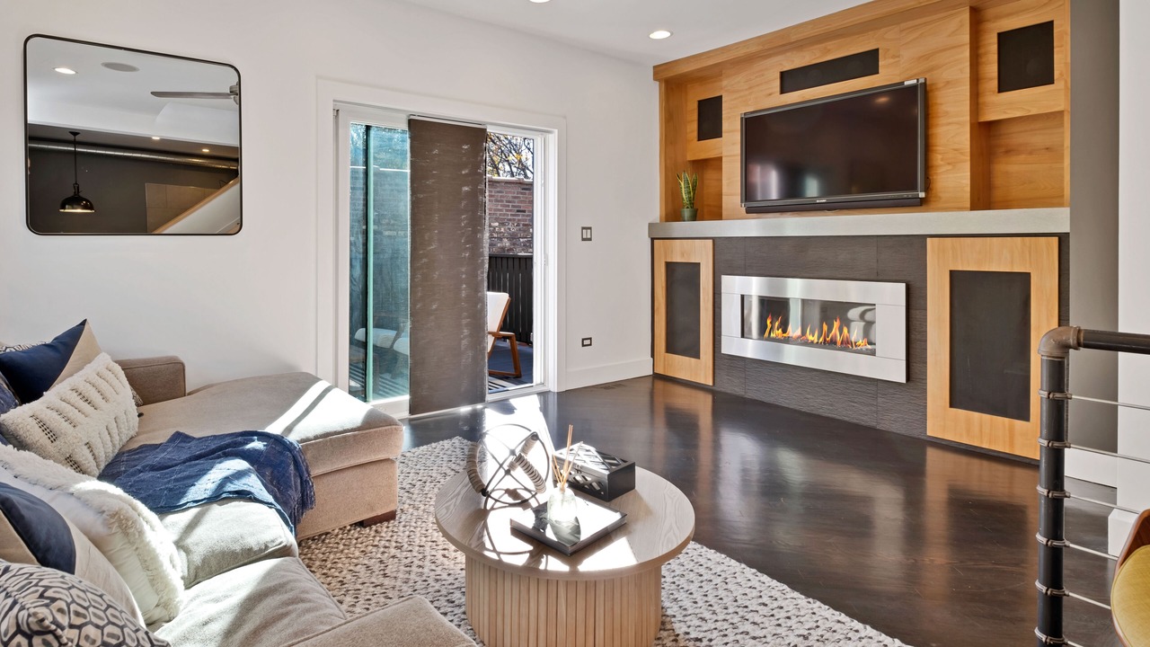 Photo of Livingroom in Wicker Park
