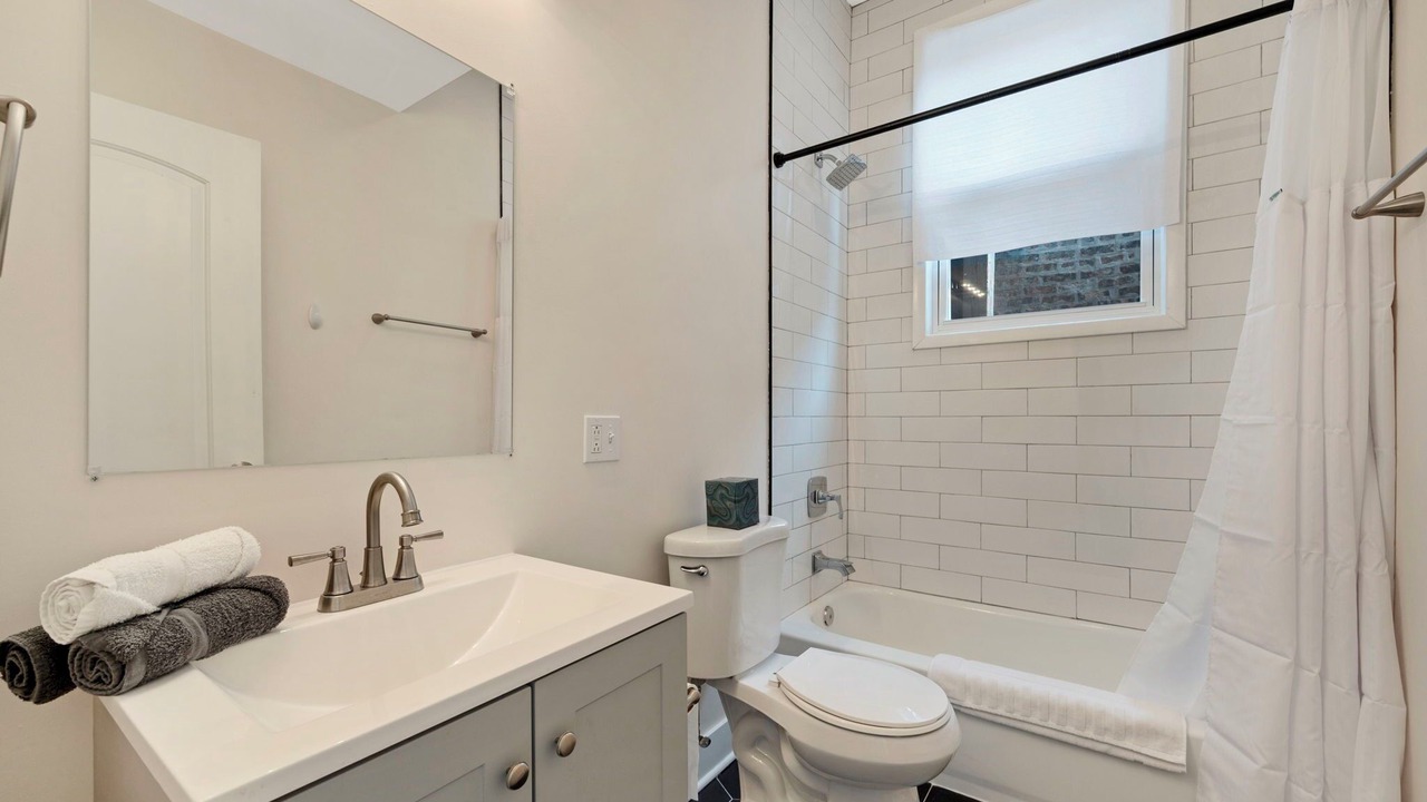 Photo of Bathroom in Wrigleyville