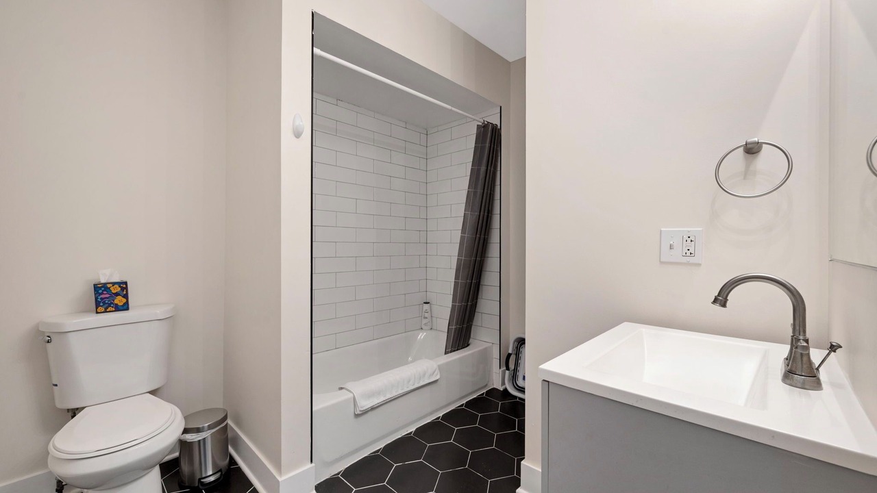 Photo of Bathroom in Wrigleyville