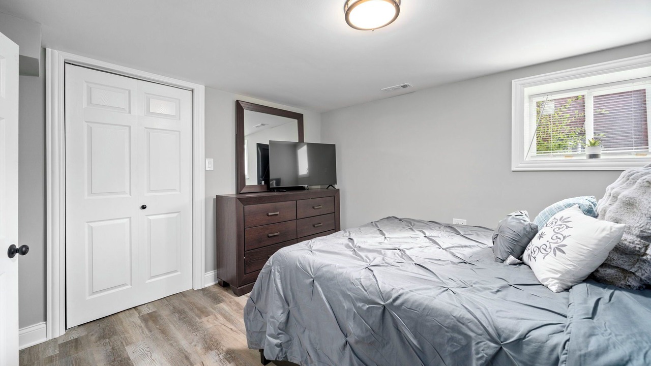 Photo of Bedroom in Avalon Park