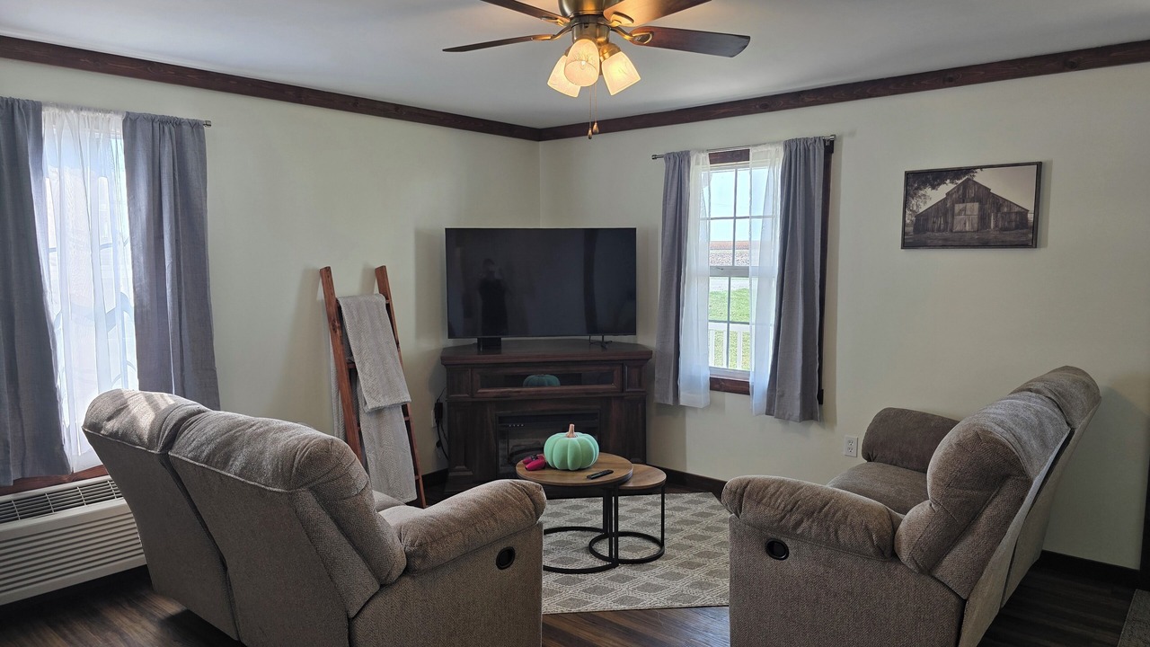 Photo of Livingroom in Lakewood  Shelby County