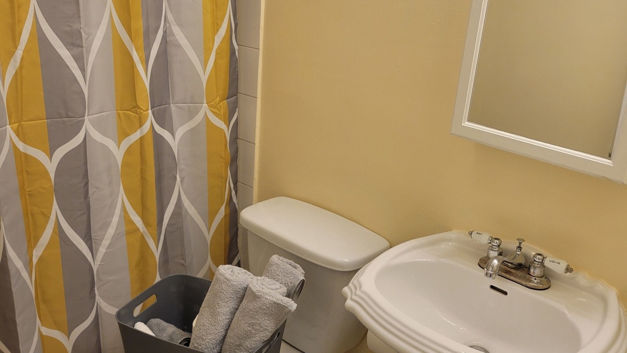 Photo of Bathroom in Greater Grand Crossing
