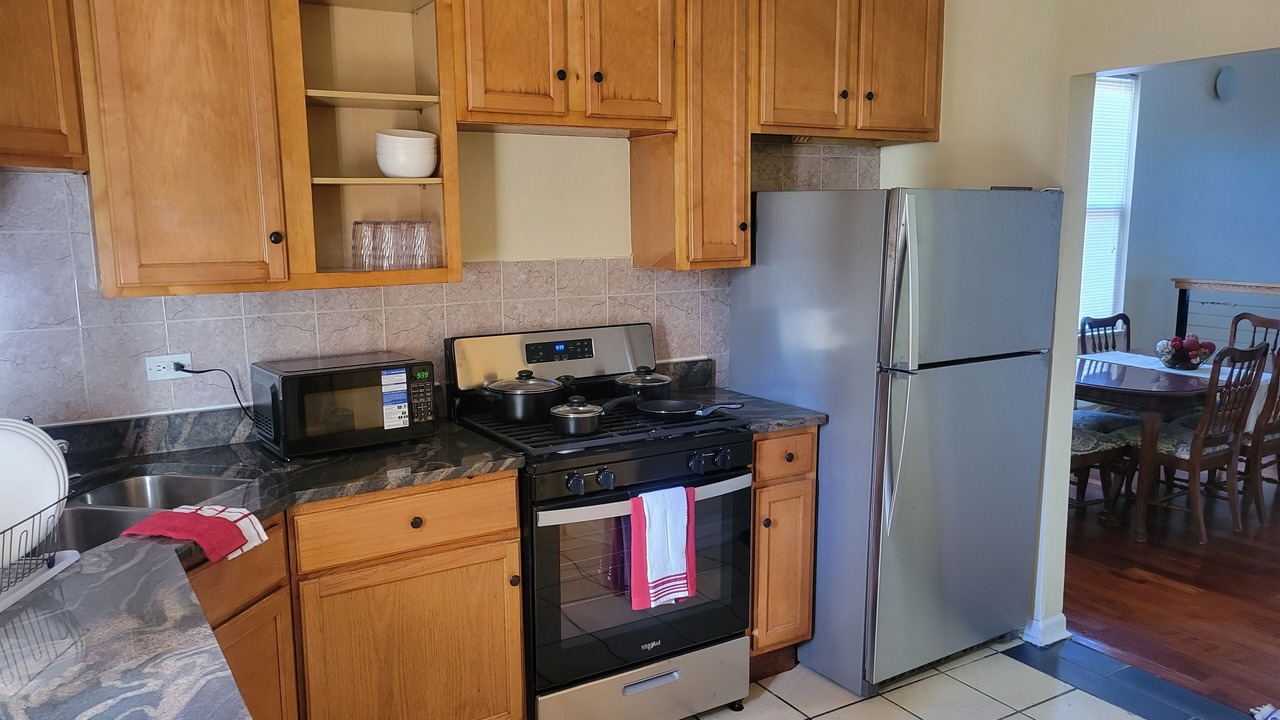 Photo of Kitchen in Greater Grand Crossing