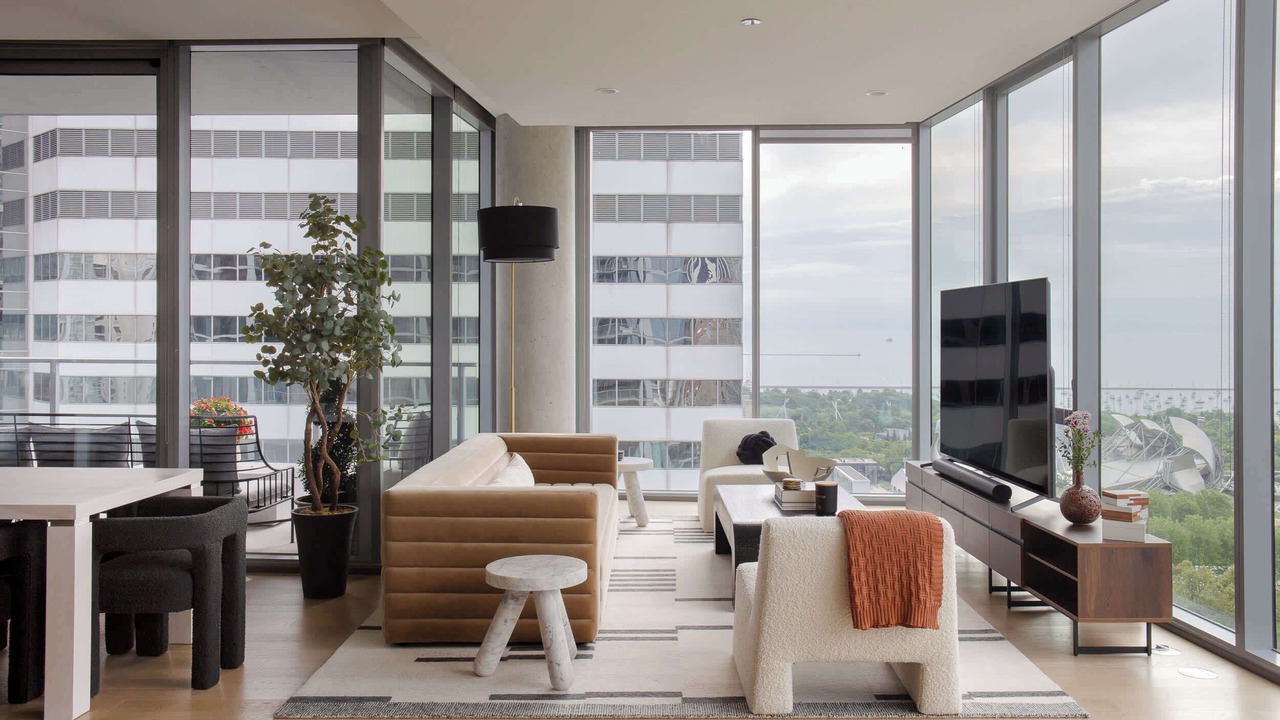 Photo of Livingroom in Downtown Chicago