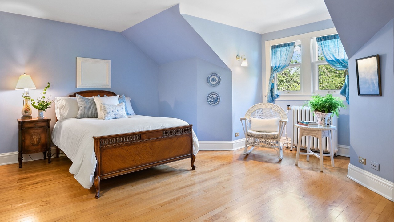 Photo of Bedroom in South Evanston