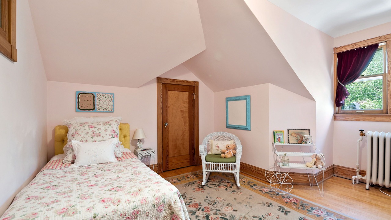 Photo of Bedroom in South Evanston