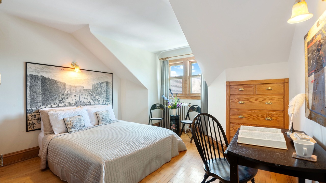 Photo of Bedroom in South Evanston