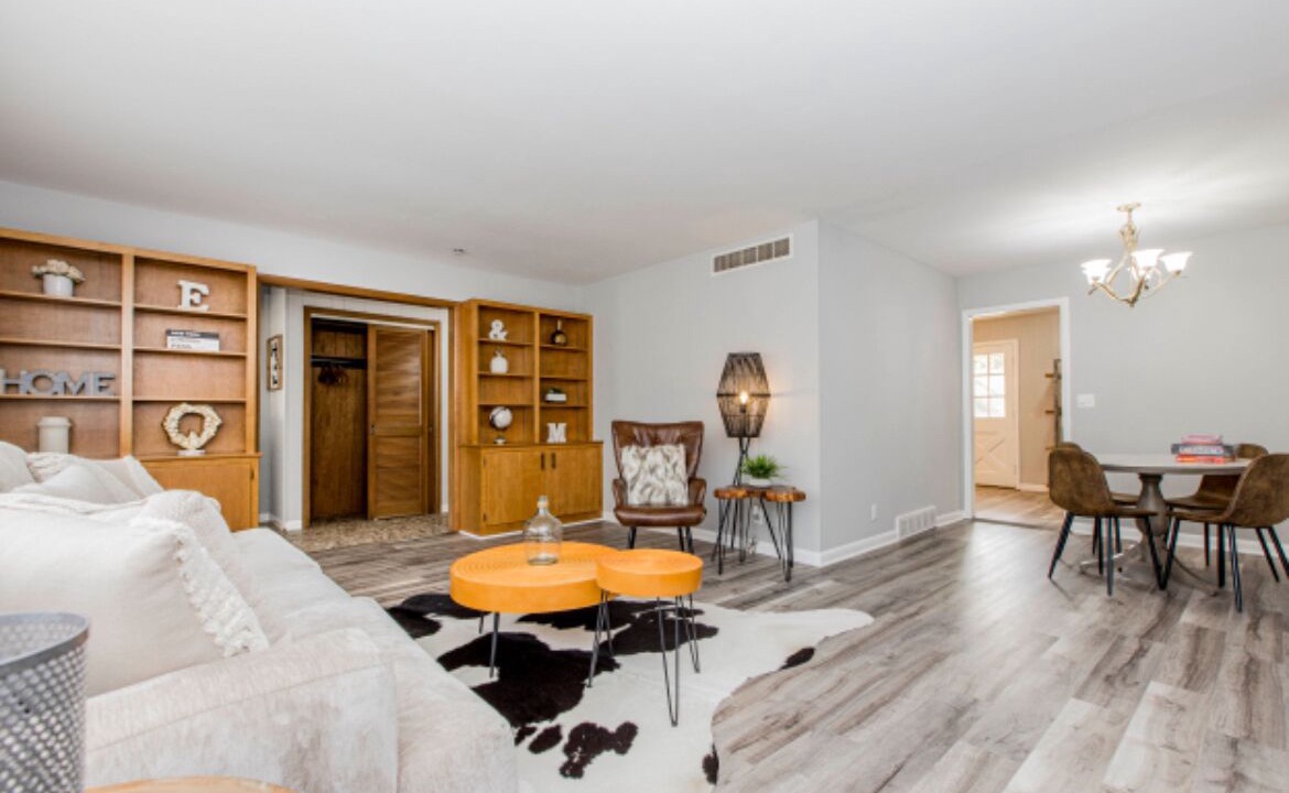 Photo of Livingroom in Bloomington