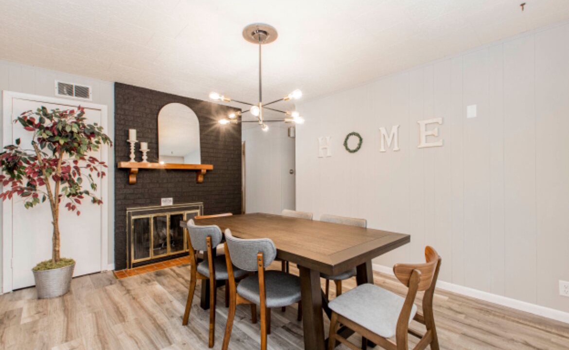 Photo of Livingroom in Bloomington