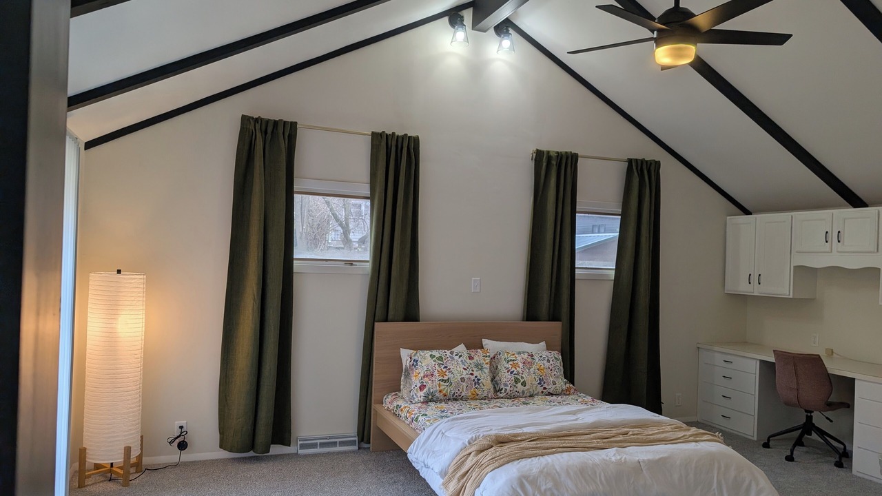 Photo of Bedroom in Champaign