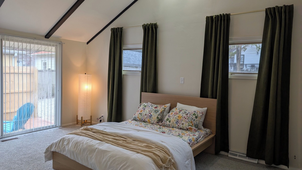 Photo of Bedroom in Champaign