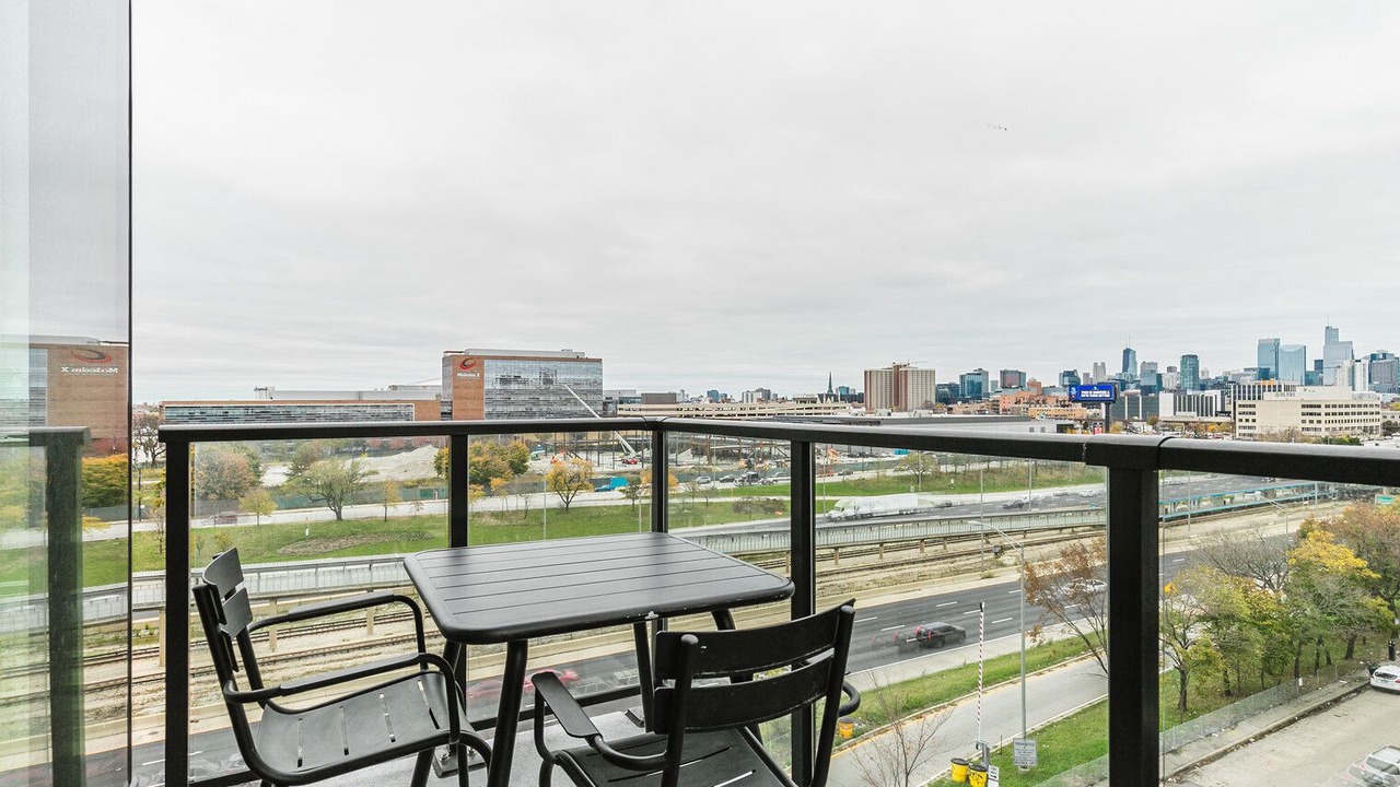Photo of Outdoor in Illinois Medical District