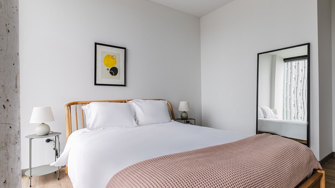 Photo of Bedroom in Illinois Medical District