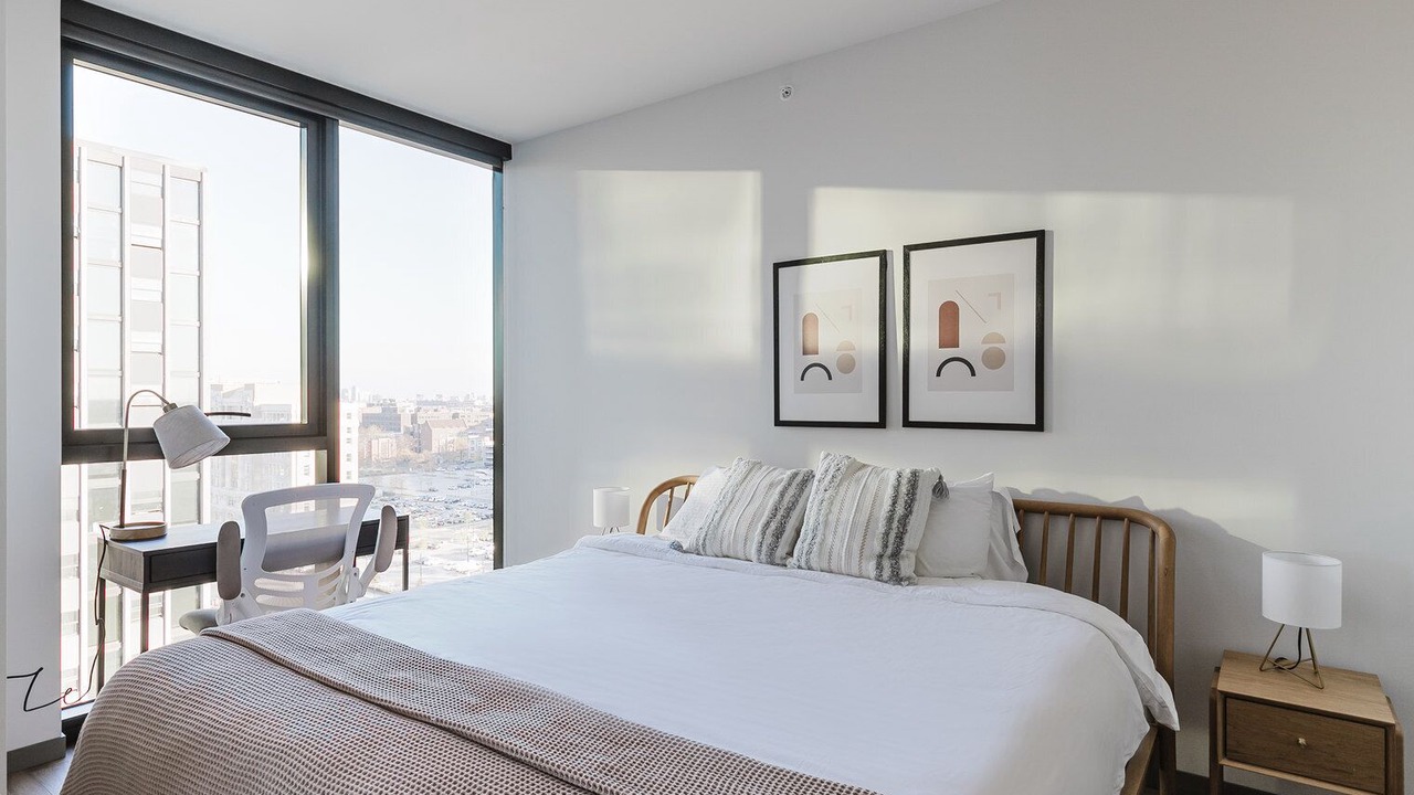 Photo of Bedroom in Illinois Medical District