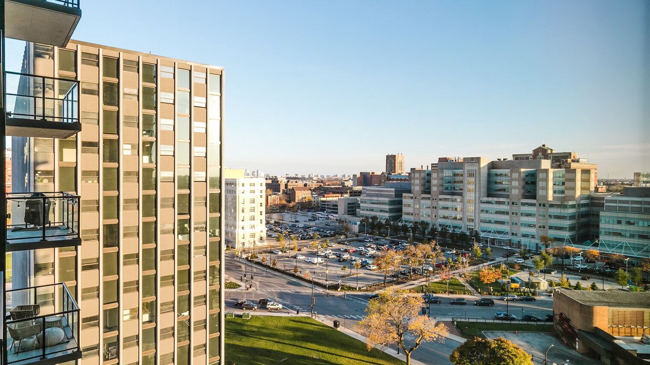 Photo of Outdoor in Illinois Medical District